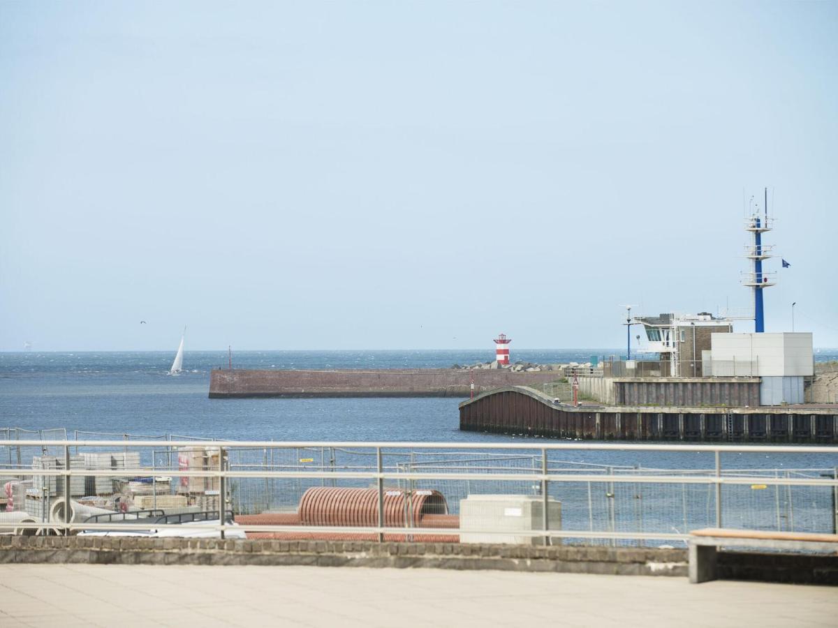 Close To Scheveningen *